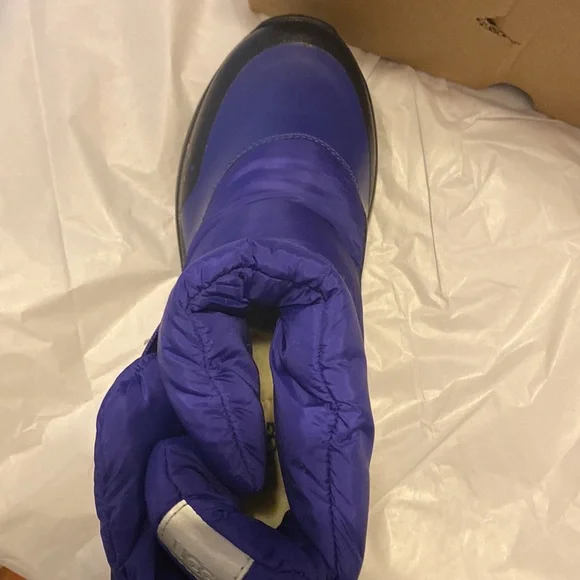 Ugg Yose Puff Snow Boots - Picture 5 of 8